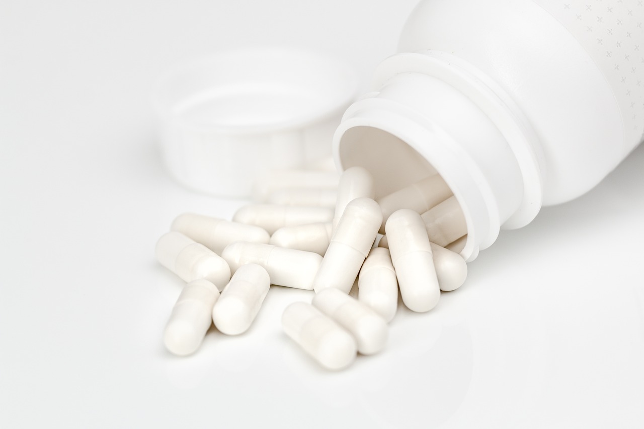 Essential Medications to Keep in Your Emergency Kit